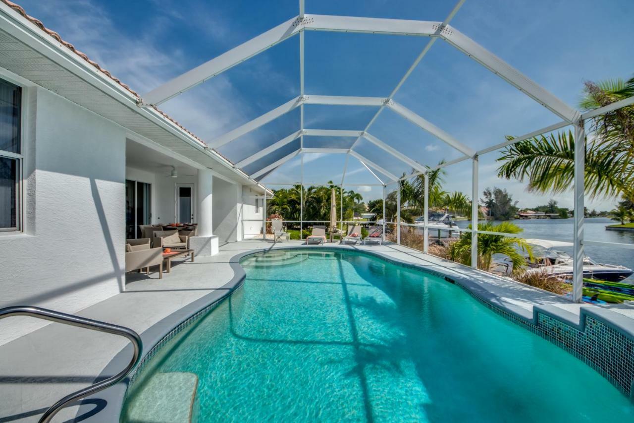 Villa Eyleen Кейп Корал Екстериор снимка